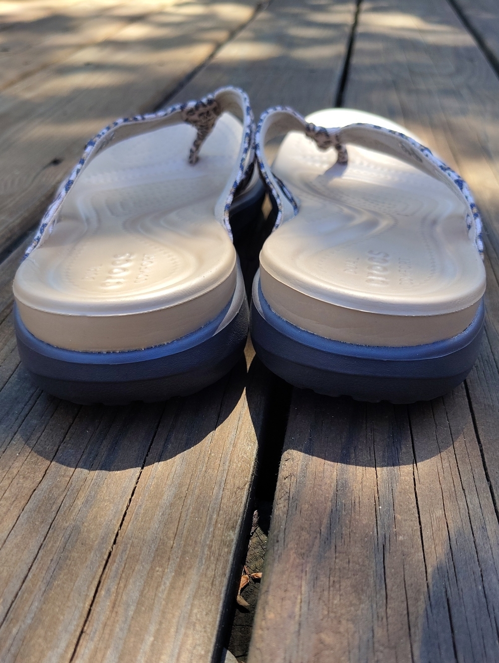 Crocs Leopard Print Capri V Flip Flop Sandals Size 7 Womens - Picture 5 of 11